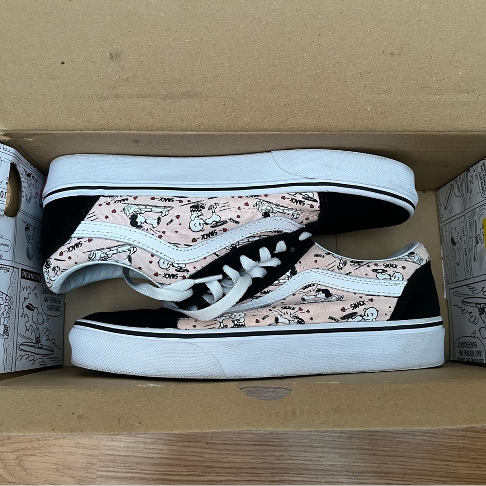 Pink Peanuts/Snoopy Old Skool Vans